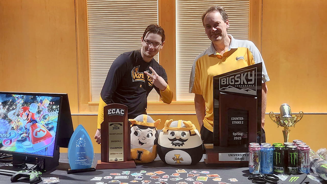 2 winners for e sports